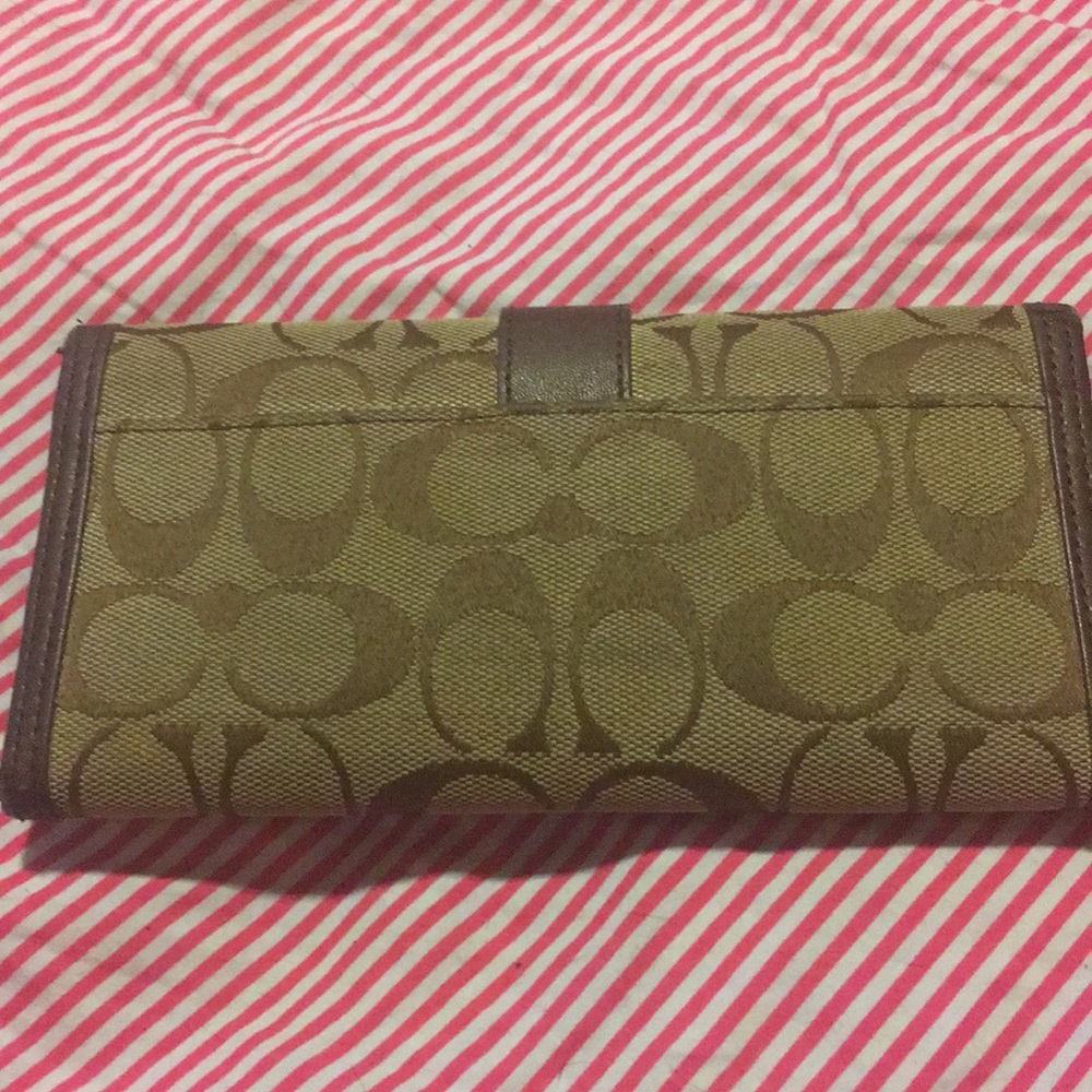 Coach Wallet - Picture 6 of 8
